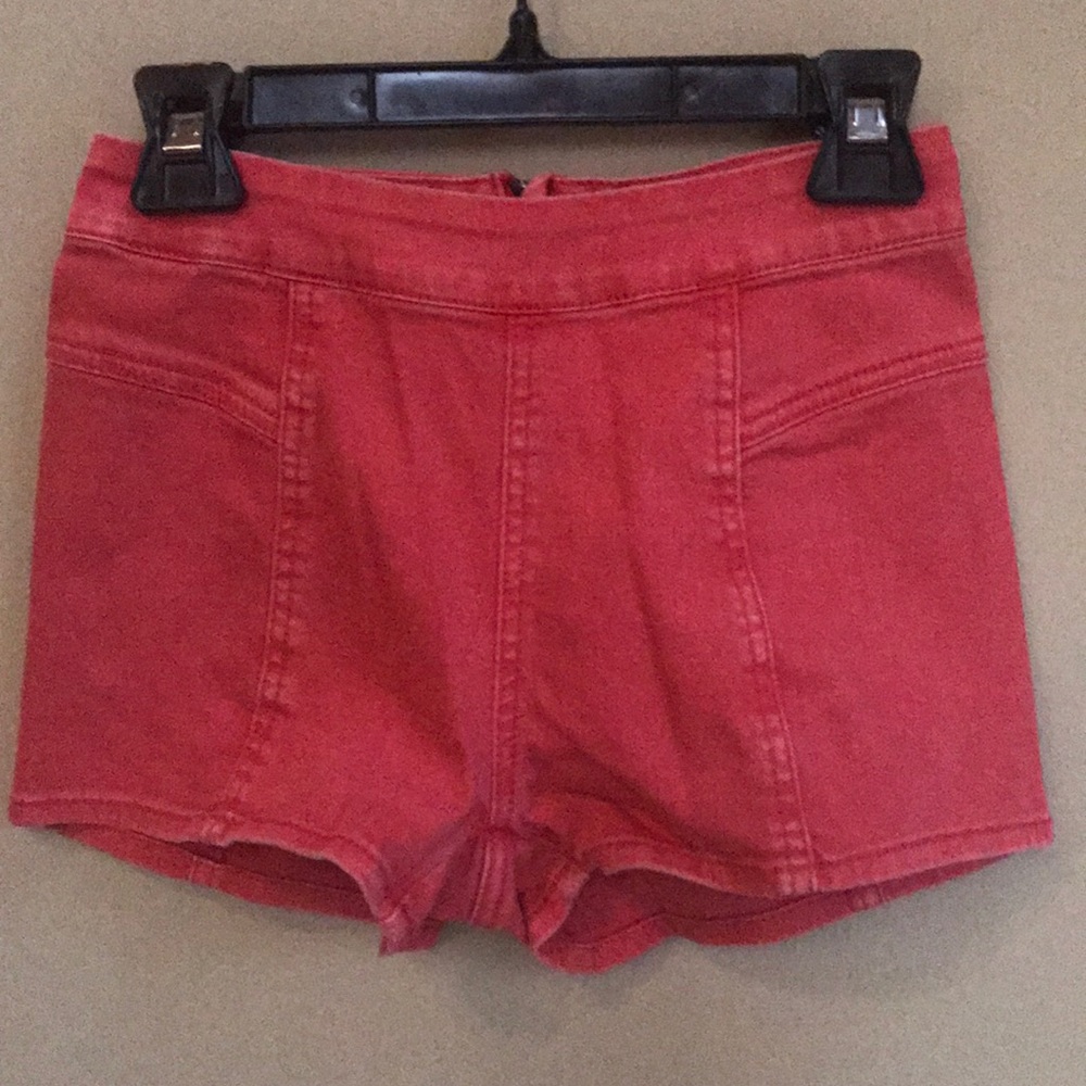 Bullhead coral hot shorts